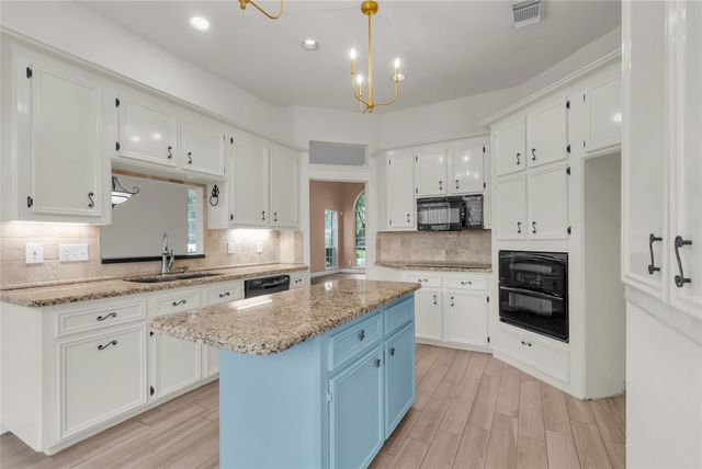 16415 Lakestone Drive, Tomball, TX 77377