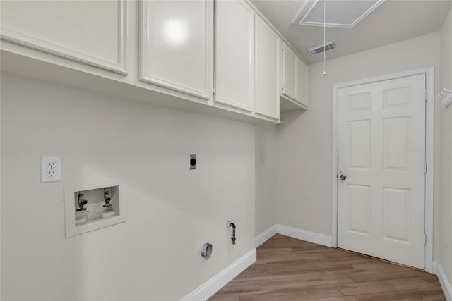 16415 Lakestone Drive, Tomball, TX 77377