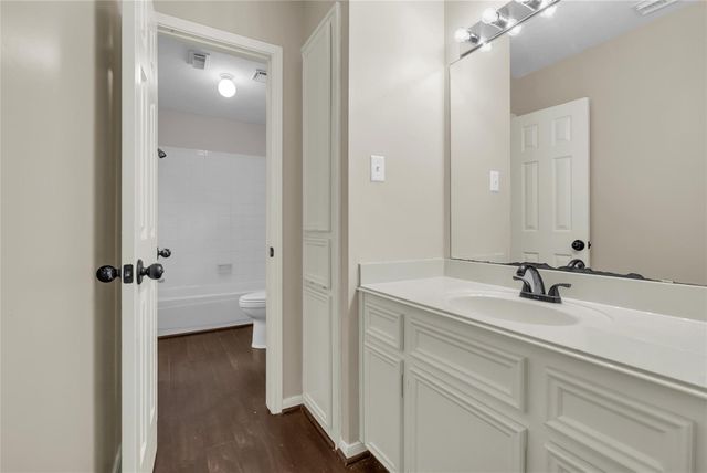 16415 Lakestone Drive, Tomball, TX 77377