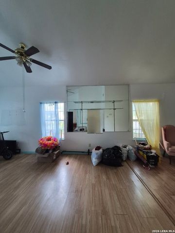 1608 W FRENCH PL, San Antonio, TX 78201