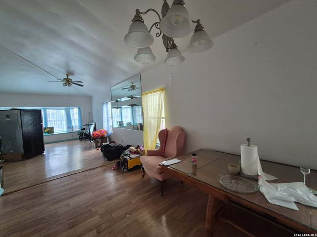 1608 W FRENCH PL, San Antonio, TX 78201