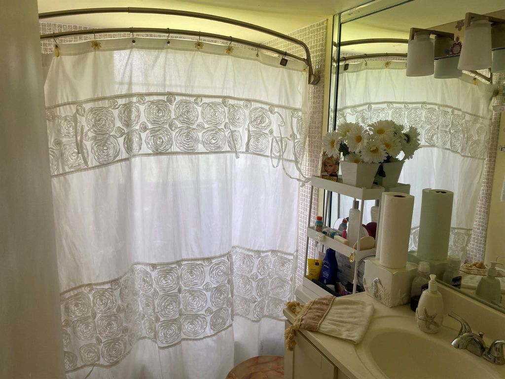 Image 8 of property listing at 354 Mansfield I 354, Boca Raton, FL 33434