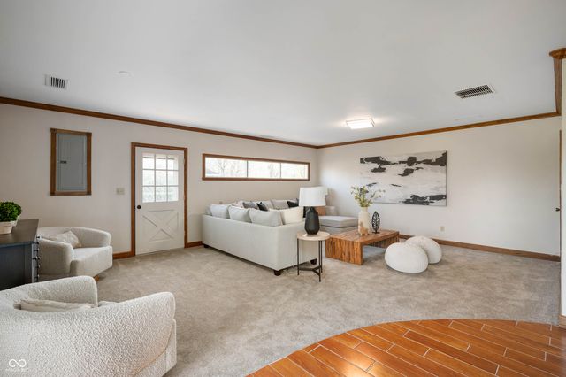 6208 W 100 S, New Palestine, IN 46163