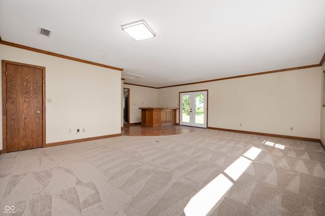 6208 W 100 S, New Palestine, IN 46163