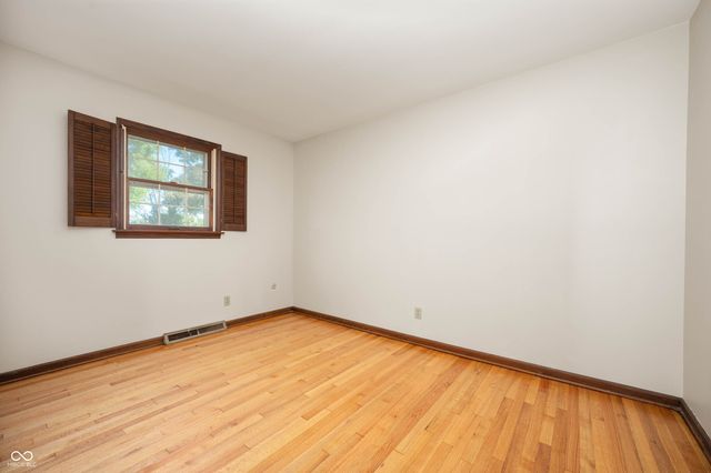 6208 W 100 S, New Palestine, IN 46163