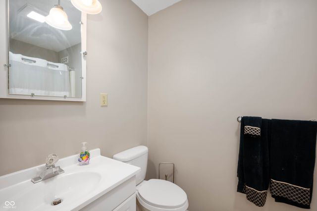 6208 W 100 S, New Palestine, IN 46163