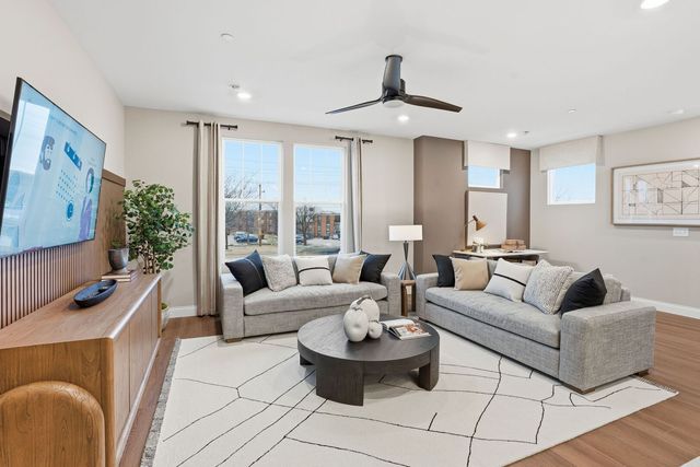 205 Steeple Bush Lane 10444, Schaumburg, IL 60193