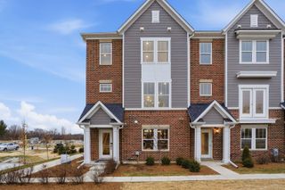 205 Steeple Bush Lane 10444, Schaumburg, IL 60193