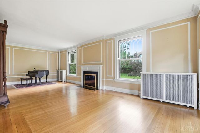 333 Springfield Pike, Wyoming, OH 45215