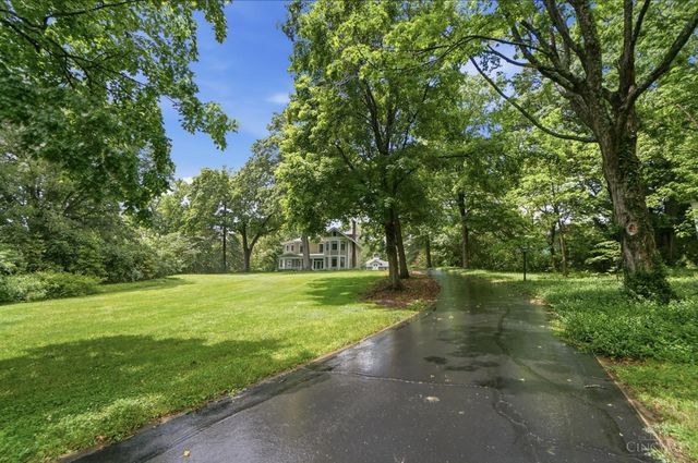 333 Springfield Pike, Wyoming, OH 45215