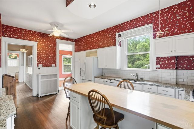 333 Springfield Pike, Wyoming, OH 45215
