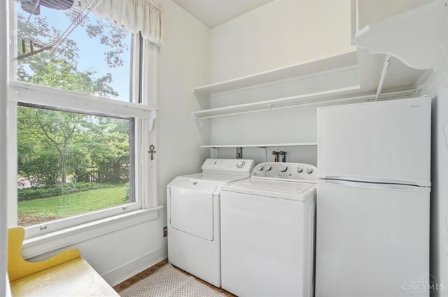 333 Springfield Pike, Wyoming, OH 45215