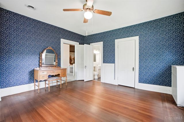 333 Springfield Pike, Wyoming, OH 45215