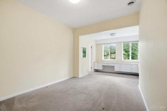 333 Springfield Pike, Wyoming, OH 45215