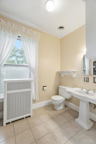 333 Springfield Pike, Wyoming, OH 45215