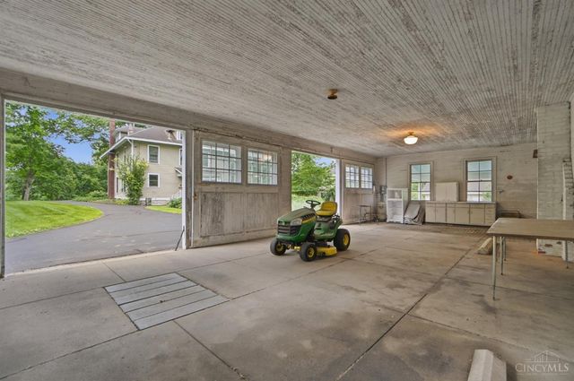 333 Springfield Pike, Wyoming, OH 45215