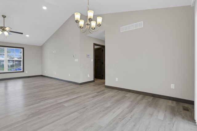 315 Oak Street, Centerburg, OH 43011