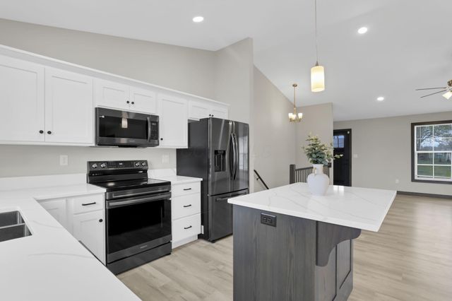 315 Oak Street, Centerburg, OH 43011