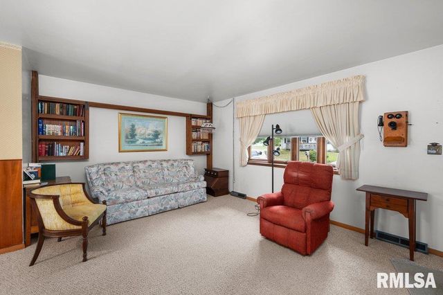 513 12TH Avenue, Hampton, IL 61256