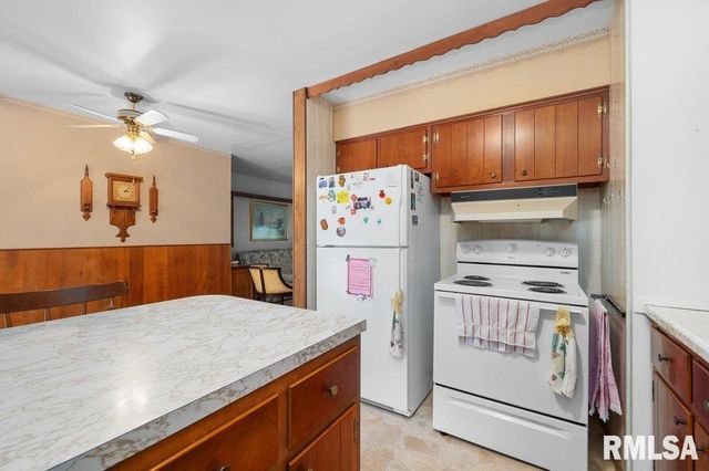 513 12TH Avenue, Hampton, IL 61256