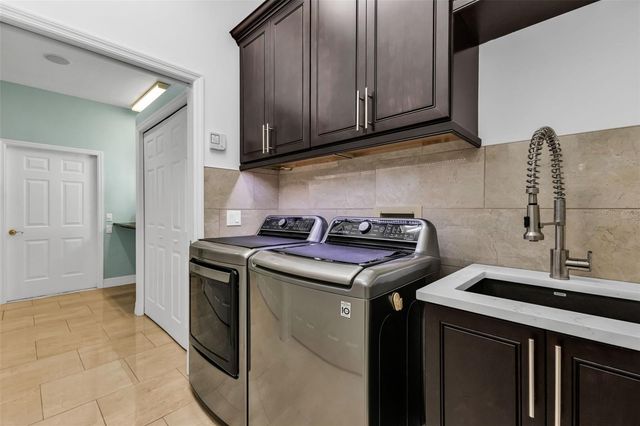 2201 CALUSA LAKES BOULEVARD, Nokomis, FL 34275