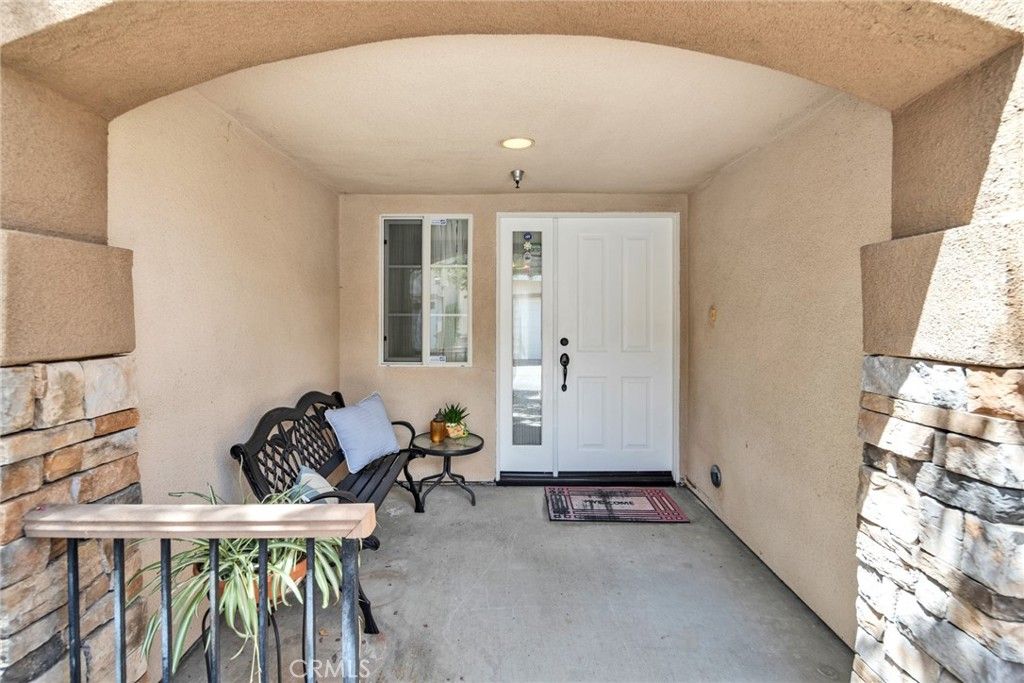 535 W D L, Ontario, CA 91762 — photo 2
