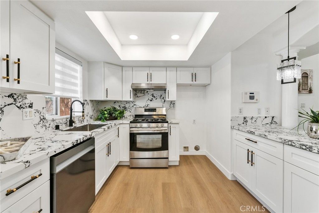535 W D L, Ontario, CA 91762 — photo 4