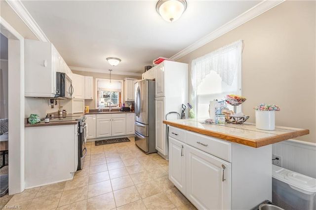 110 Linville Springs Road, Kernersville, NC 27284