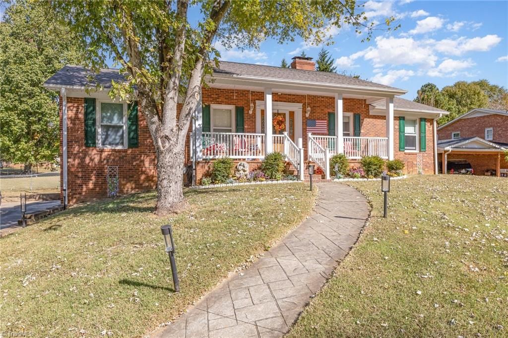 110 Linville Springs Road, Kernersville, NC 27284