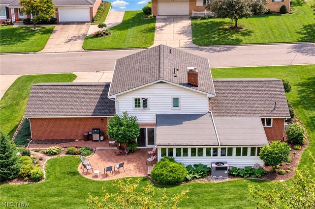 802 Deerfield Lane NE, Massillon, OH 44646