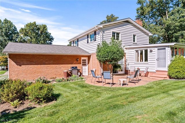802 Deerfield Lane NE, Massillon, OH 44646
