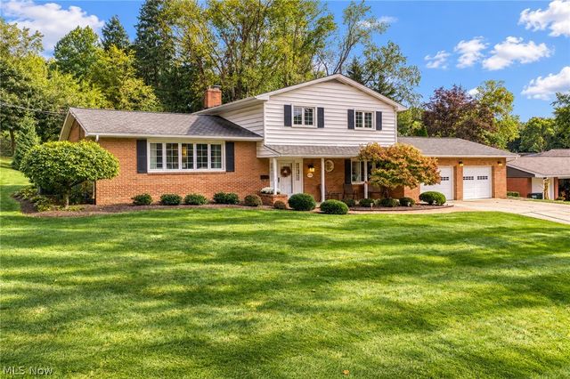 802 Deerfield Lane NE, Massillon, OH 44646