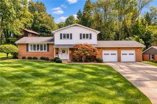 802 Deerfield Lane NE, Massillon, OH 44646