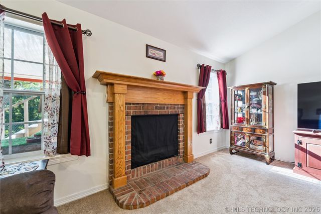 91 Plum Tree Road, Salina, OK 74365