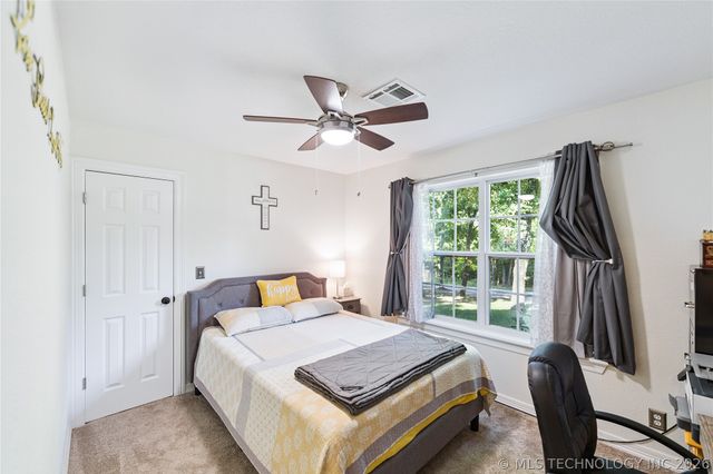 91 Plum Tree Road, Salina, OK 74365