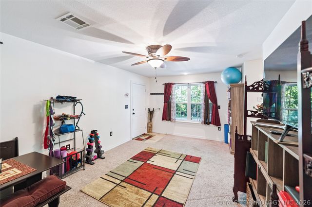 91 Plum Tree Road, Salina, OK 74365