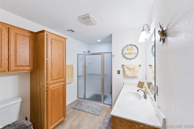 91 Plum Tree Road, Salina, OK 74365