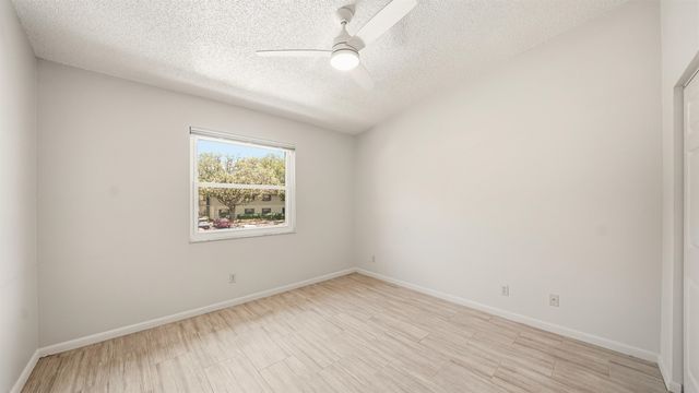 32 Navarra Ct, St Augustine, FL 32086