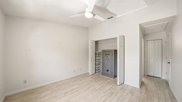 32 Navarra Ct, St Augustine, FL 32086