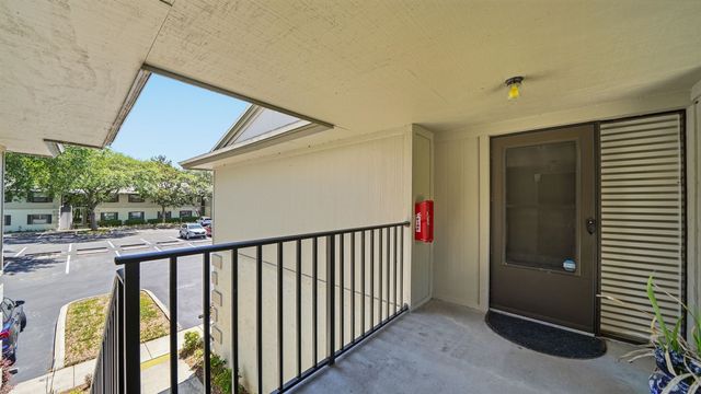 32 Navarra Ct, St Augustine, FL 32086