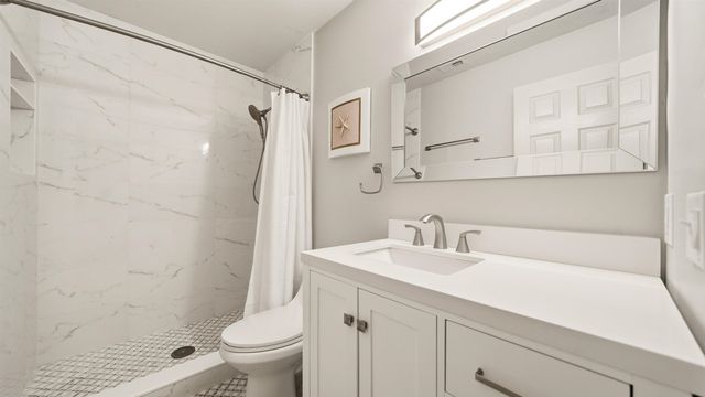 32 Navarra Ct, St Augustine, FL 32086