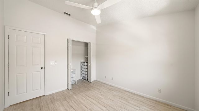 32 Navarra Ct, St Augustine, FL 32086