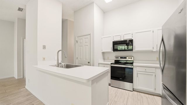 32 Navarra Ct, St Augustine, FL 32086