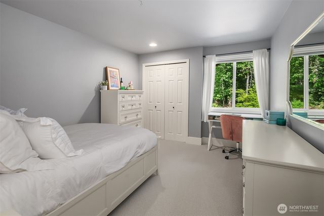 8512 213th Place NE, Redmond, WA 98053