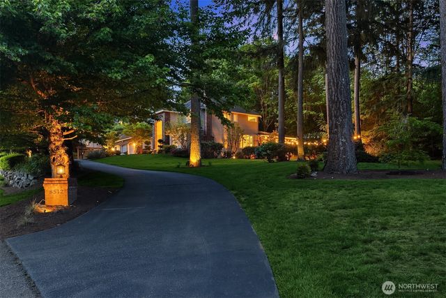 8512 213th Place NE, Redmond, WA 98053