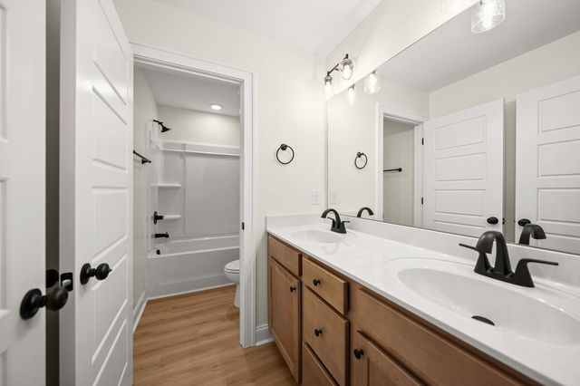 320 S 7th St Unit A, Clarksville, TN 37040