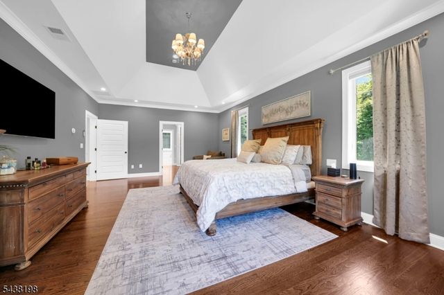 16 Schneider Ln, Montville Twp., NJ 07045
