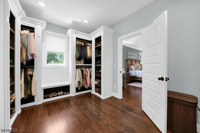 16 Schneider Ln, Montville Twp., NJ 07045