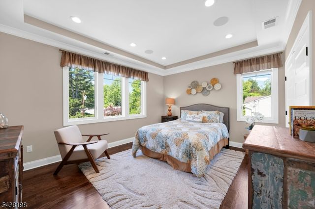 16 Schneider Ln, Montville Twp., NJ 07045