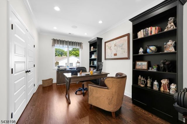 16 Schneider Ln, Montville Twp., NJ 07045